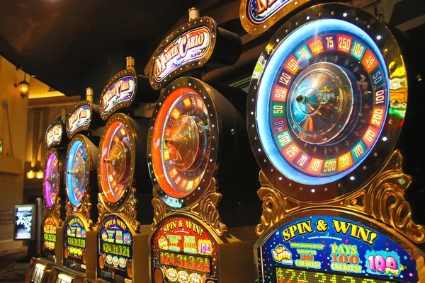 Fish Hunter payout table displayed on screen showing fish types and corresponding payouts at different bet levels